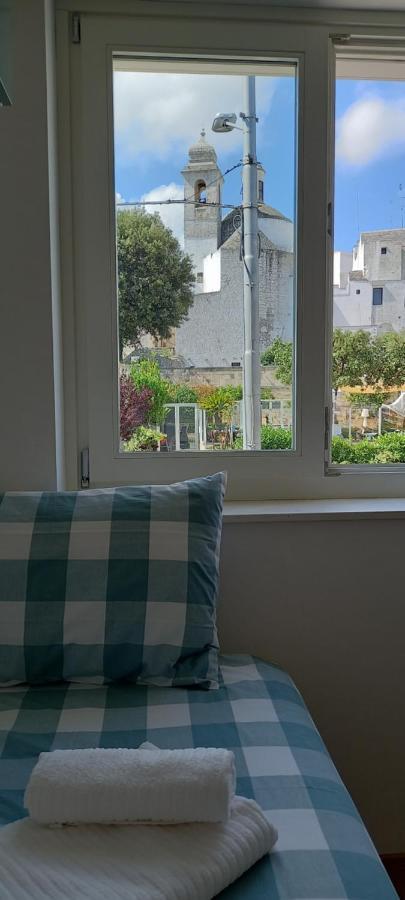 Central Apartment Con Tre Camere Da Letto Locorotondo Eksteriør billede
