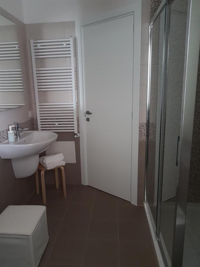 Central Apartment Con Tre Camere Da Letto Locorotondo Eksteriør billede