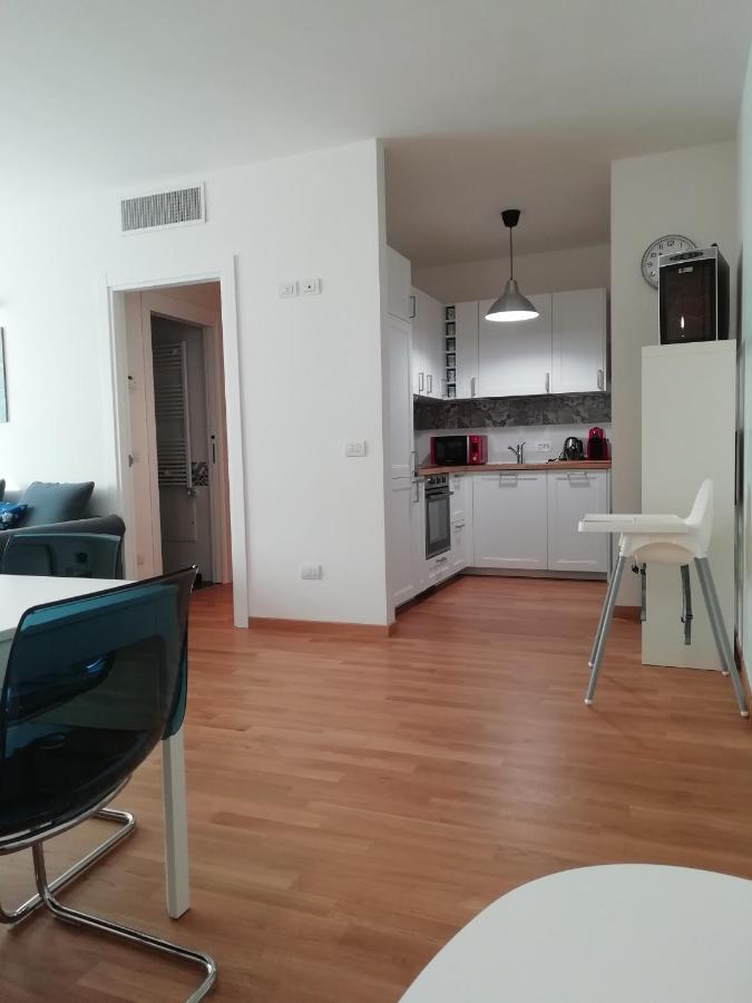 Central Apartment Con Tre Camere Da Letto Locorotondo Eksteriør billede